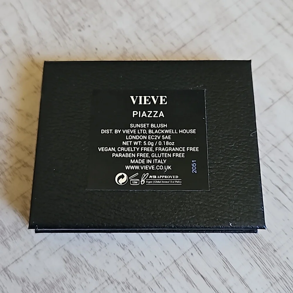 Vieve Blush in Piazza - Picture 3 of 3